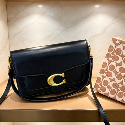 Coach
90 dhs🇦🇪🇦🇪
with box

Zain235
♥️♥️♥️