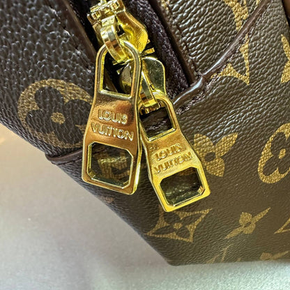 LV
 BACKPACK RESTOCK GOOD QUALITY 
105 dhs🇦🇪🇦🇪

Zain295
♥️♥️♥️