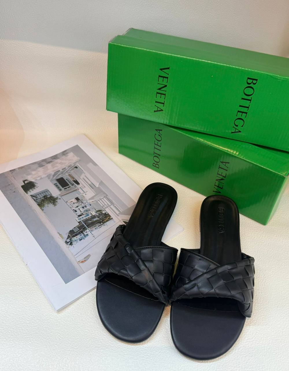 Slippers
Size 36-41
65 dhs✅

Zain236
♥️♥️♥️