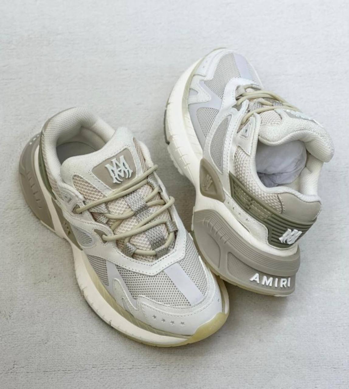 Loewe
Size 40 to 45
210 dhs✅✅
Master

Zain337
♥️♥️♥️