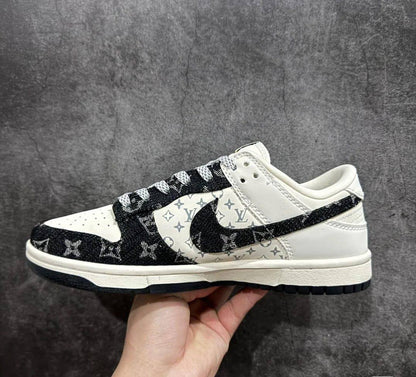 LV SHOES 
MEN 
GOOD QUALITY 
90 dhs🪙💕

Zain40
♥️♥️♥️