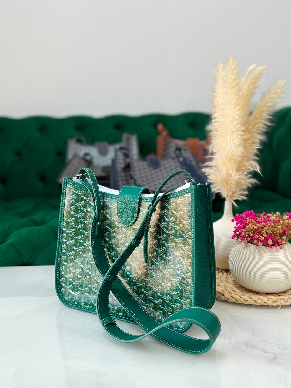 Goyard  ✨💥
Available original box 📦 
With full packing 🎀🎀
Super high quality 💥💥
For Price 👇 WhatsApp✅
0568585901 
0507557372
0552275751 Owner Zain 👌

Zain283
♥️♥️♥️