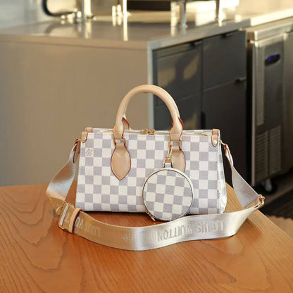 LV
with box
🎁🎁🎁

115 dhs🗽
👌👌

Zain143
♥️♥️♥️