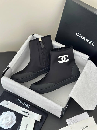 CHANEL 💫🌼

SuperMaster Quality 💯
630 dhs🇦🇪🇦🇪

Size: 36-41 💥

Zain171
♥️♥️♥️