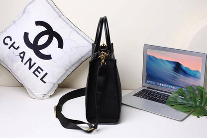 CHANEL GOOD QUALITY 
95 dhs🇦🇪🇦🇪

Zain39
♥️♥️♥️