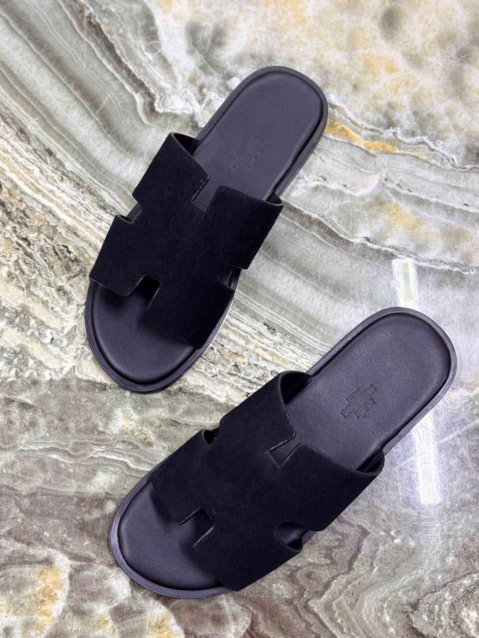 Hermes
110 dhs✅
Size 40-46

Zain55
♥️♥️♥️