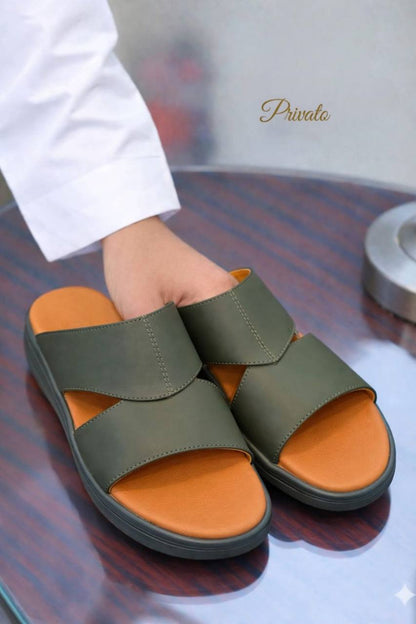 Privato slippers for men soft good quality  with box and paper bag size available (40to46) 6to12) 
160 dhs💓

Zain59
♥️♥️♥️