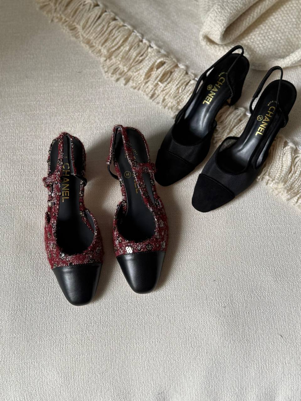Chanel
AAA Quality
Size 36 to 41
450 dhs✅

Zain288
♥️♥️♥️