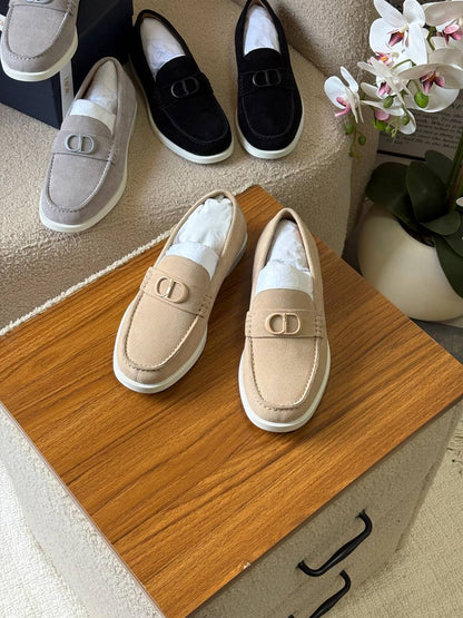 Dior Granville Loafer
*AAA quality*
*size:40 to 46*
470 dhs🪙🌨️

Zain185
♥️♥️♥️