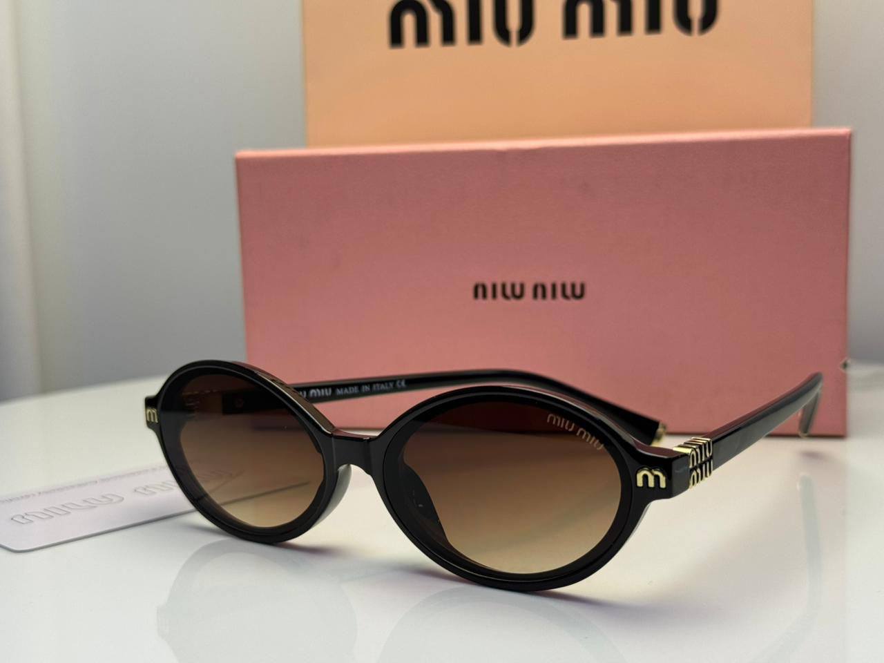 Miu Miu - Fendi - LV
65 dhs✅

Zain182
♥️♥️♥️