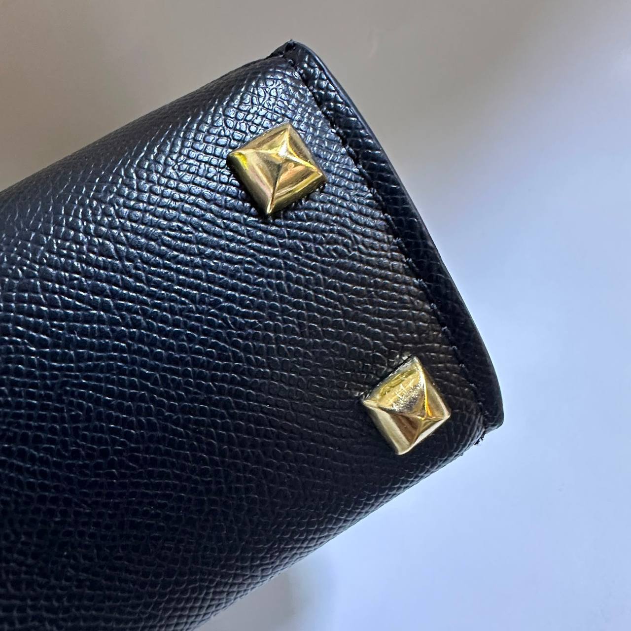 MOYNAT 
GOOD QUALITY WITH BOX 
110 DHS🇦🇪🇦🇪

Zain295
♥️♥️♥️