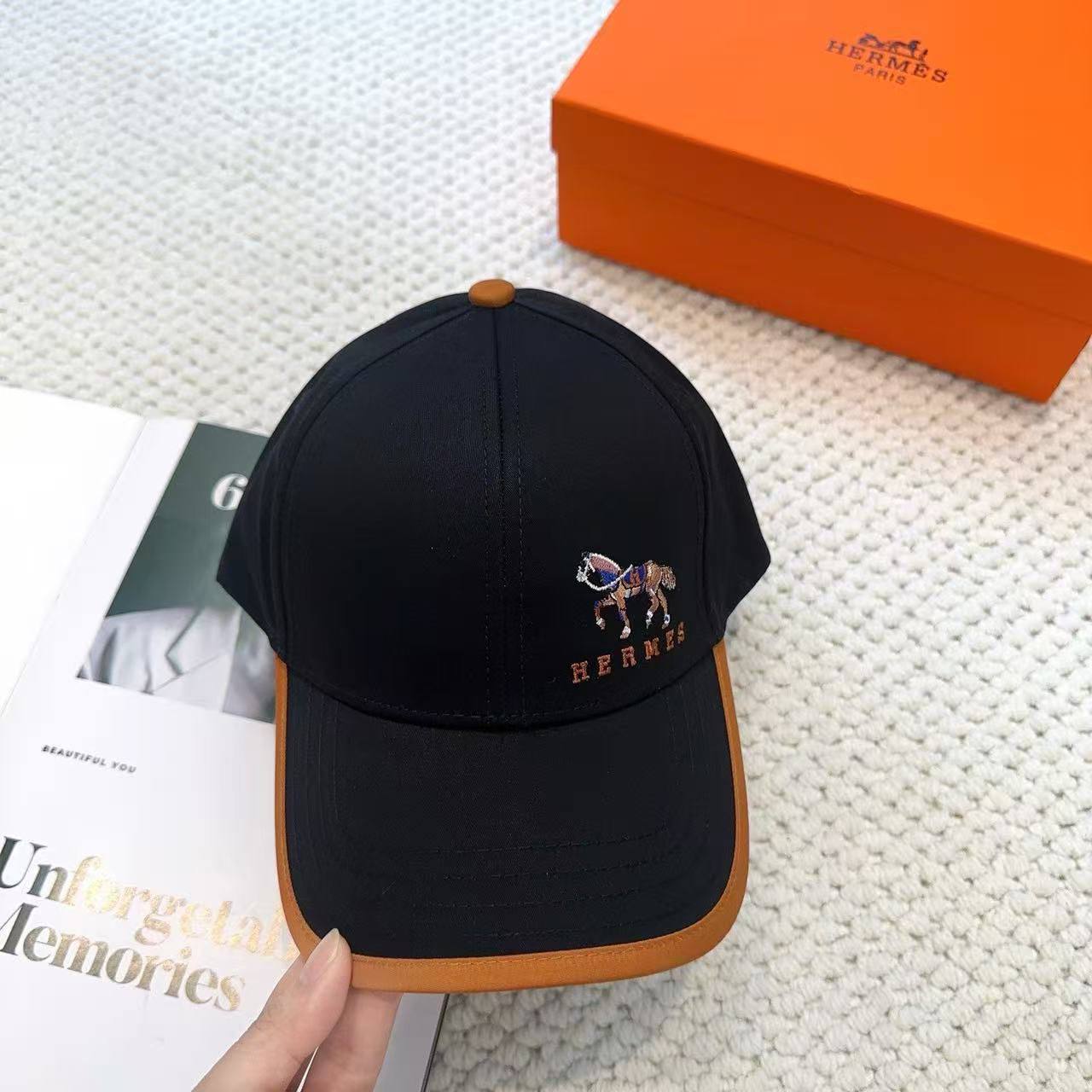 New Model
Hermes Cap 
Super Master
105 dhs👑

With Box
🎁🎁🎁

Zain33
♥️♥️♥️