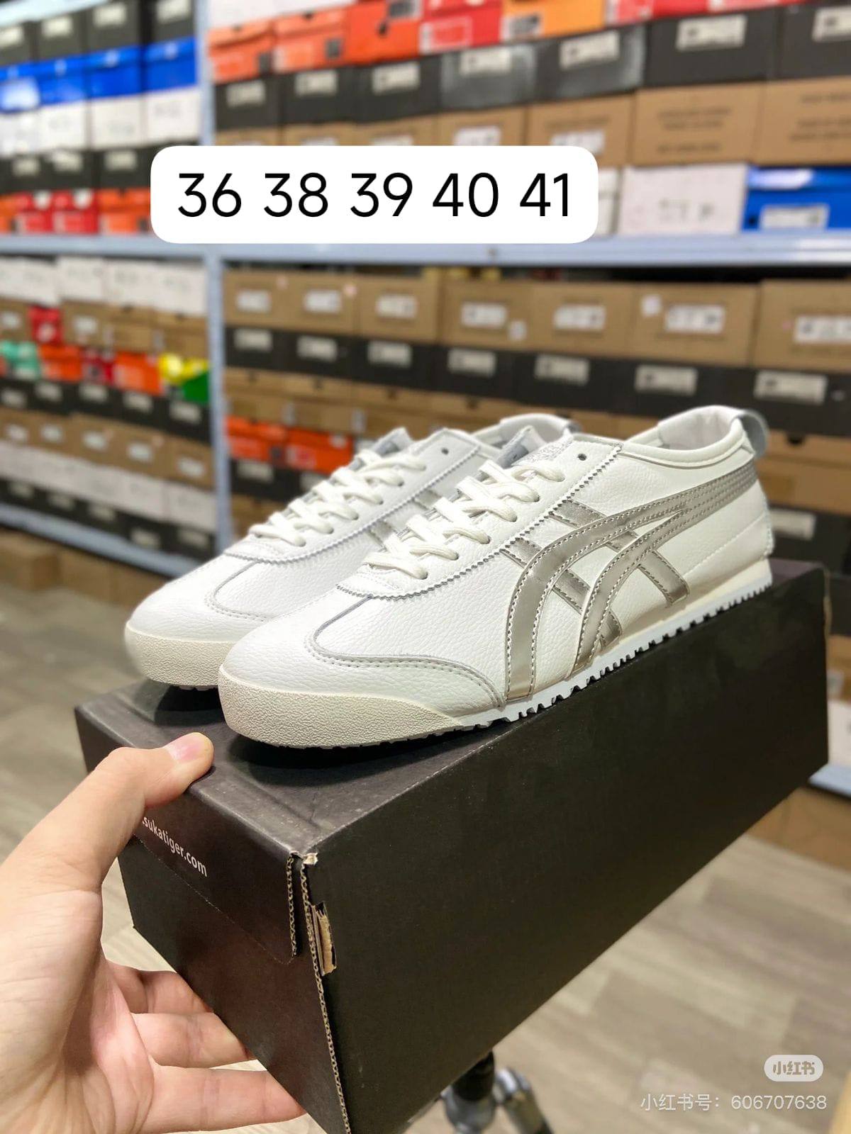Onitsuka Tiger

All available Now 

good quality 
105 dhs🇦🇪🇦🇪🇦🇪

Zain138
♥️♥️♥️