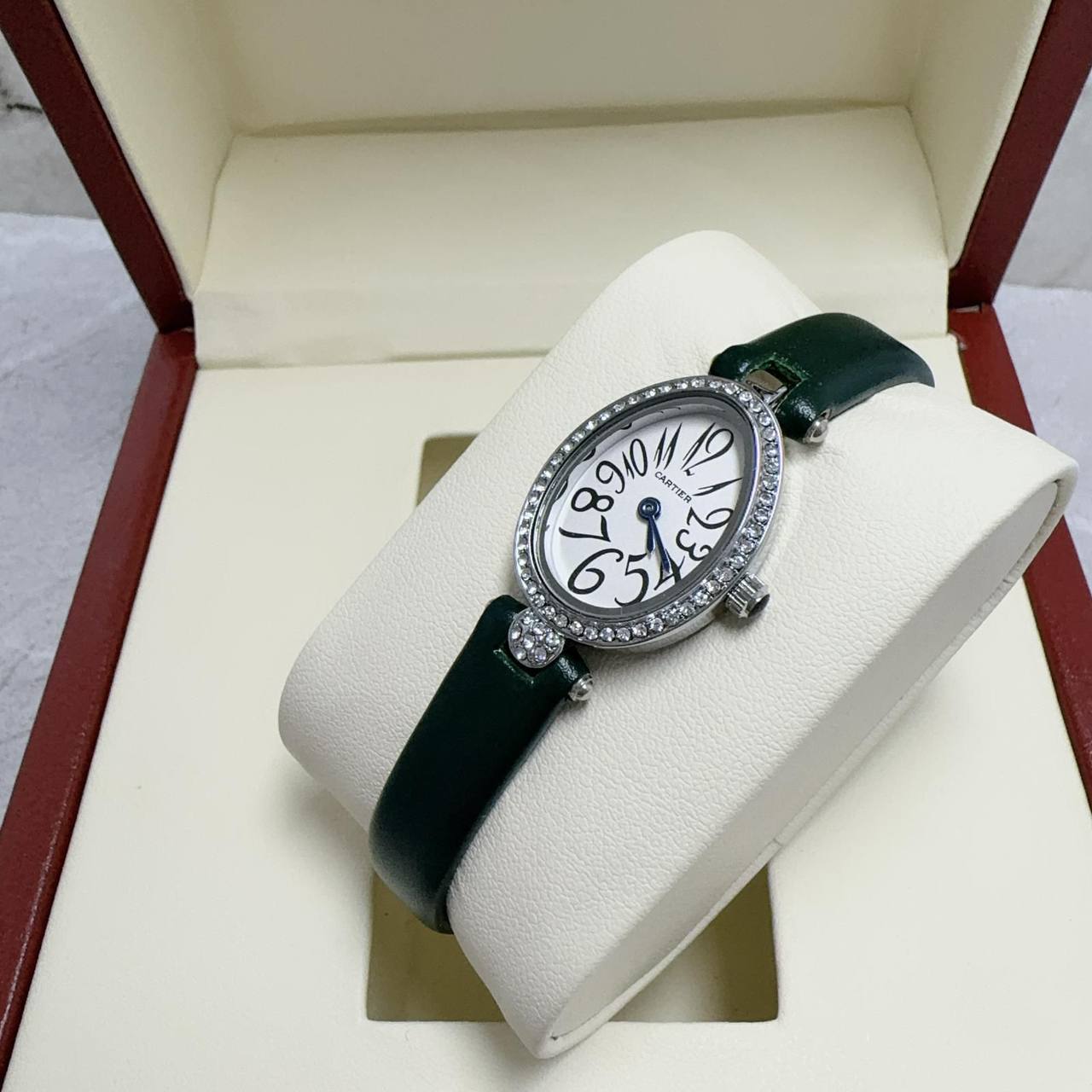 Leather belt 
ladies watches 
55 dhs🌺

Zain45
♥️♥️♥️