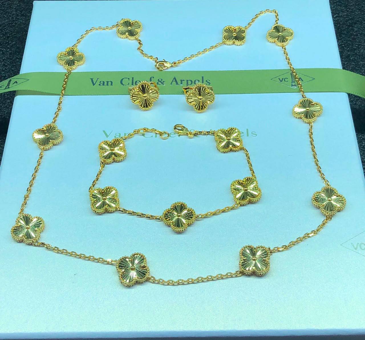Vca set

210 dhs

Zain122
♥️♥️♥️