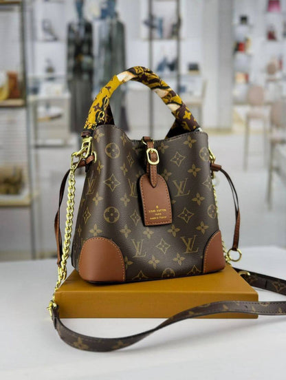 AVAILABLE
BAGS 
Fendi
Lv
Guccii

WITH BOX 🎁 
100 dhs🇦🇪🇦🇪


Zain169
♥️♥️♥️
