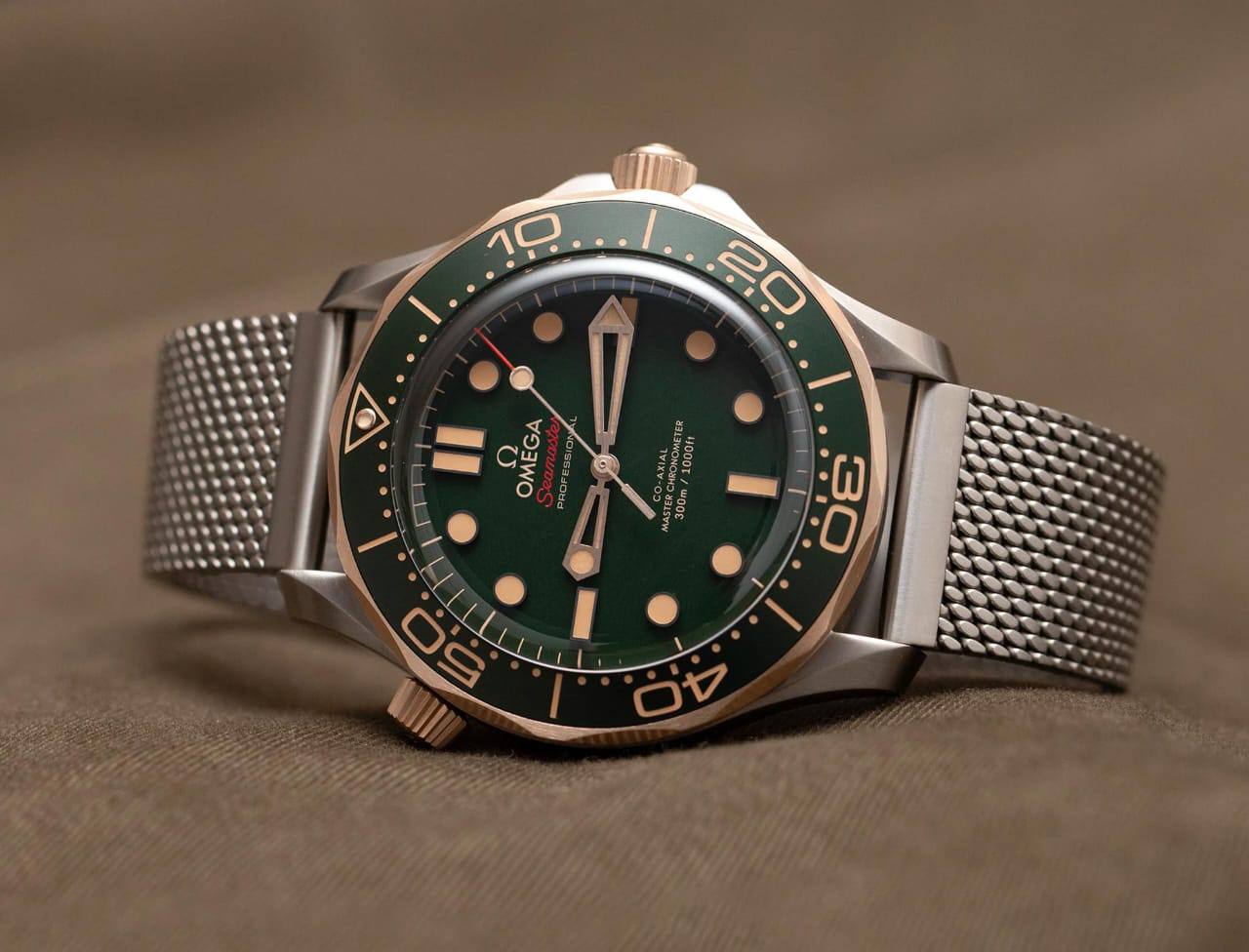 Omega watch for men 
good quality automatic 
260 dhs🗽

Zain59
♥️♥️♥️