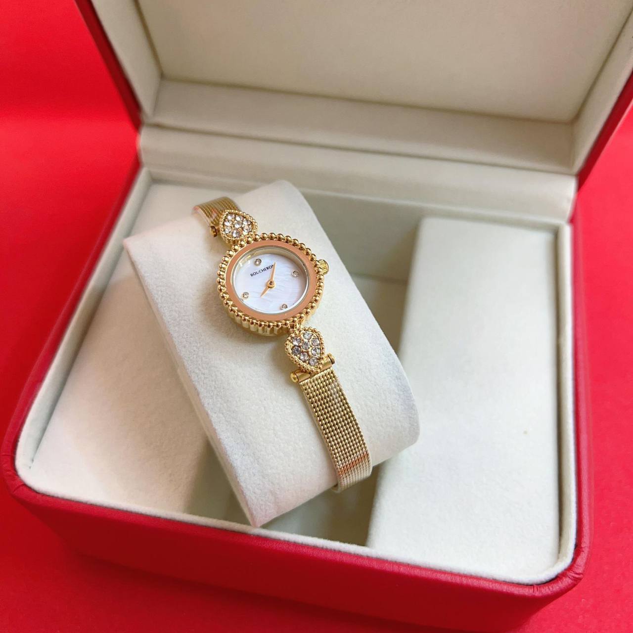 New stock 
Ladies Watch
55 dhs💛

Zain45
♥️♥️♥️
