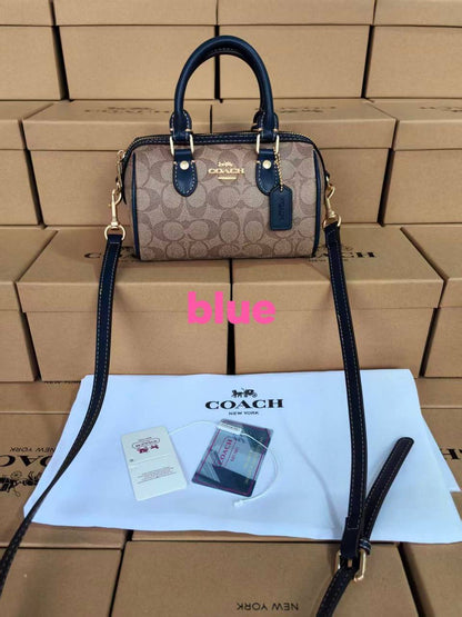 Coach

with box
🎁🎁🎁

90 dhs❤️

Zain143
♥️♥️♥️