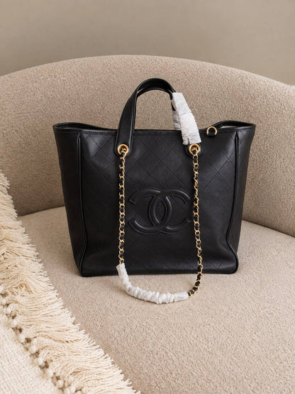 Chanel
SUPER MASTER QUALITY 
AVAILABLE 

For Price 👇 WhatsApp✅
0568585901 
0507557372
0552275751 Owner Zain 👌

Zain322
♥️♥️♥️