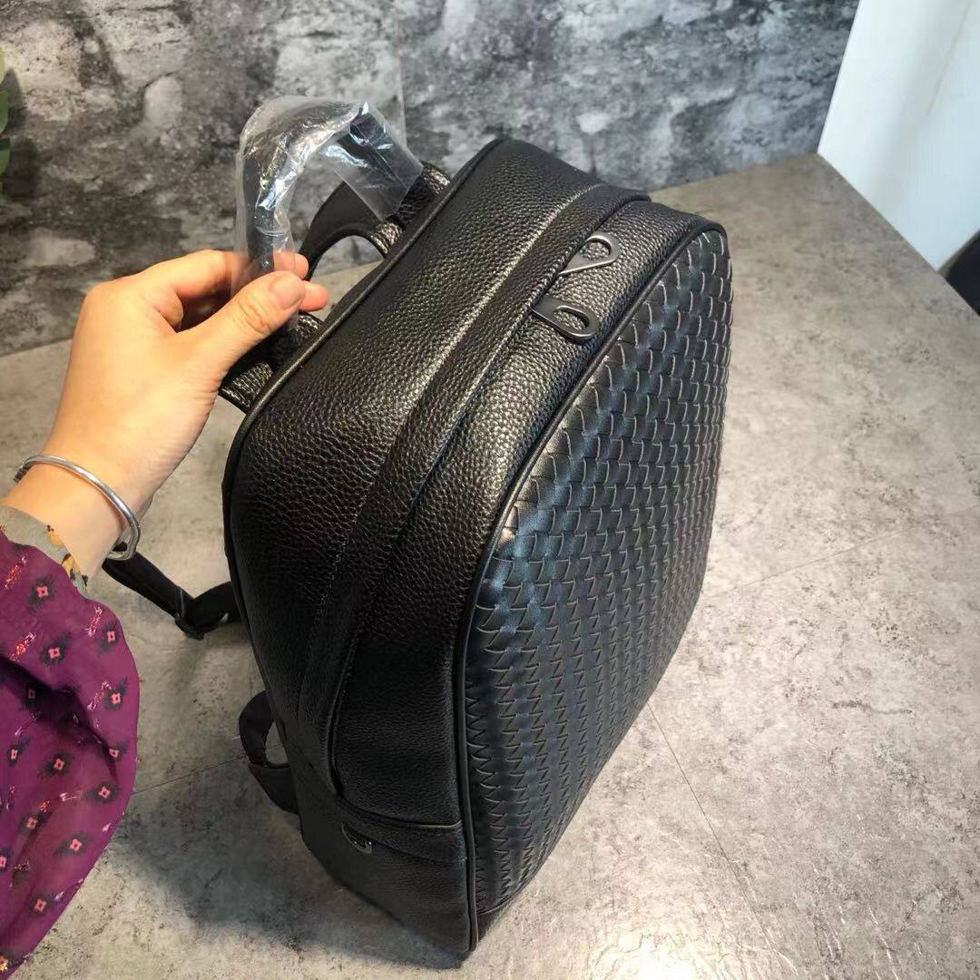 BOTTEGA 

BACKPACK MASTER QUALITY 

NEW CAME UNISEX
295 dhs🇦🇪🇦🇪

Zain39
♥️♥️♥️