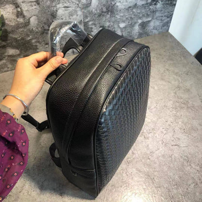 BOTTEGA 

BACKPACK MASTER QUALITY 

NEW CAME UNISEX
295 dhs🇦🇪🇦🇪

Zain39
♥️♥️♥️