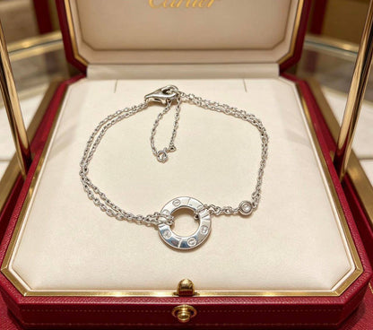 Cartier set* 💕
Necklace 
Bracelet 
Master quality 💐

*80* AED normal box 📦

Zain48
♥️♥️♥️