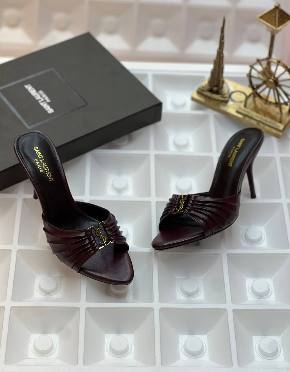 YSL
Size:36 to 41
120 dhs💓

Zain241
♥️♥️♥️