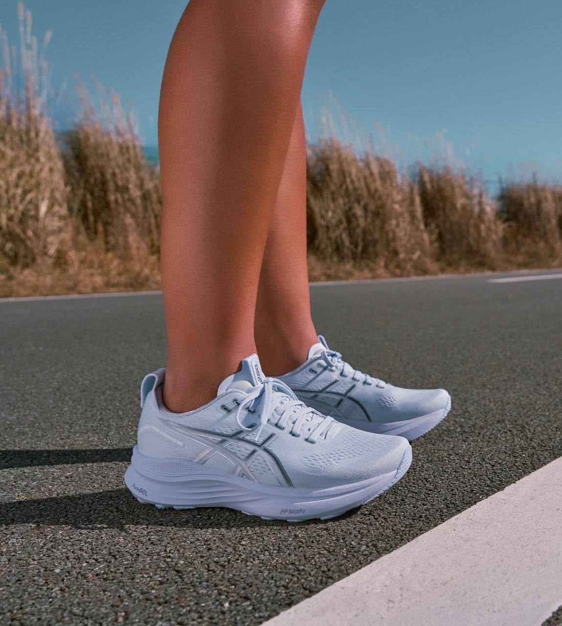 ASICS Gel-Kayano 32 Blue Fade Indigo Fog ，
Size 36-45 ，
220 dhs🪙🌨️

Zain18
♥️♥️♥️