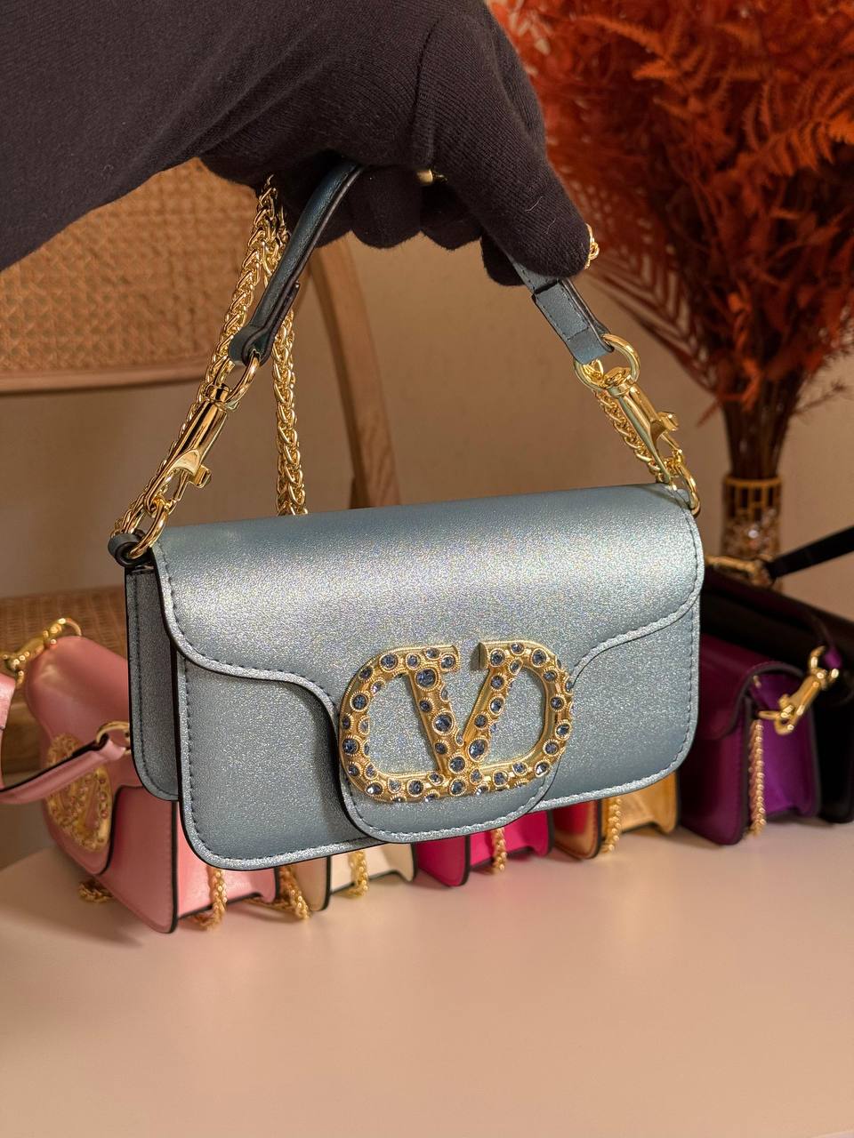 New Collection✨✨✨
VALENTINO
20cm
350 dhs🪙💚
Top quality 
With box🎁

Zain167
💚💚💚