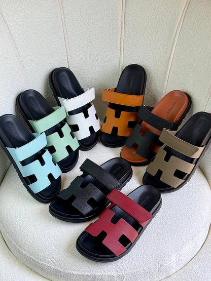 Hermes
Super *AAA* *+* Quality 💯 
With original packing🎁🎁
SIZE:36and42
Available now
450 dhs💓

Zain309
♥️♥️♥️