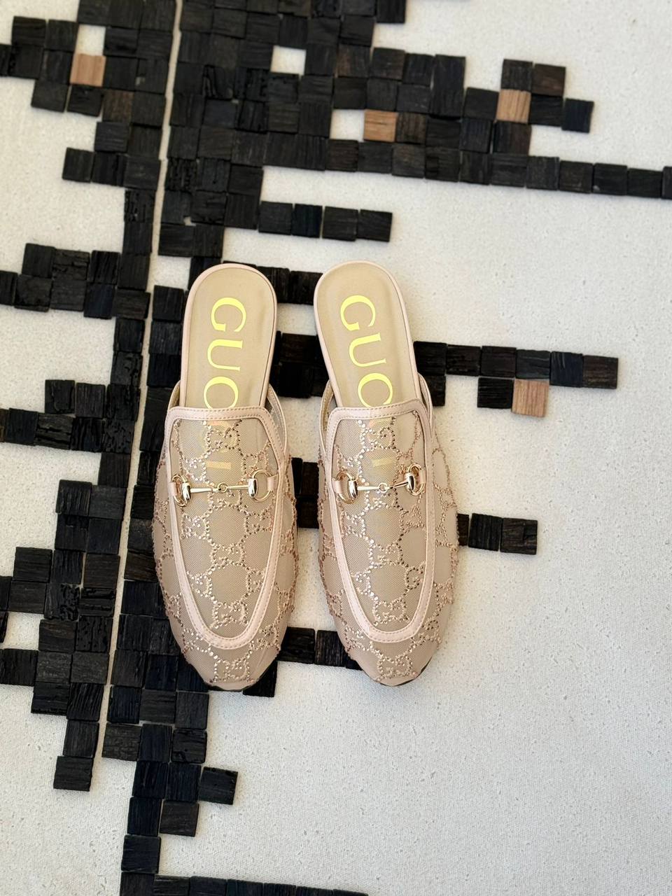 GUCCI
*Super Master*
𝗦𝗶𝘇𝗲 𝟯𝟲 𝘁𝗼 𝟰𝟭 
450 dhs✅

Zain178
♥️♥️♥️