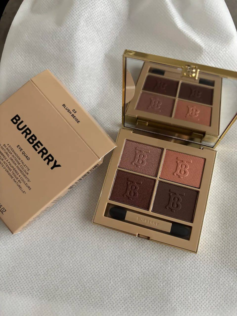 Burberry Master 
50 dhs❣️

Zain01
♥️♥️♥️