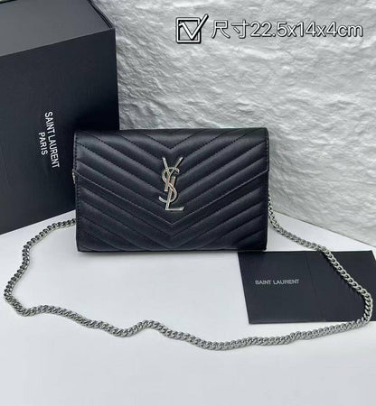 YSL Master
22.5cm 🫶🏼 
240 dhs❣️

Zain228
♥️♥️♥️
