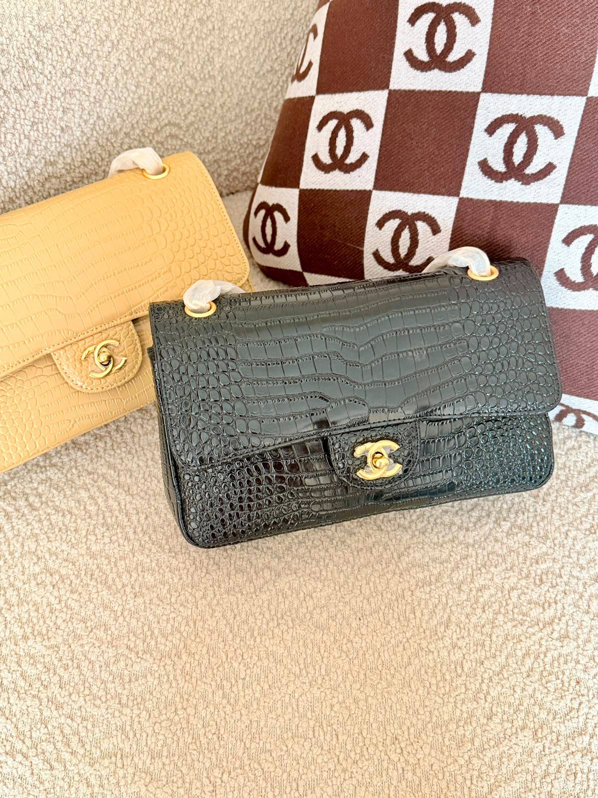 Chanel

290 dhs

Zain134
♥️♥️♥️