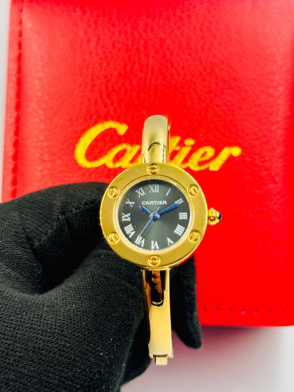 Cartier ladies 
*New Arrival*🔥
60 dhs✅

Zain08
❣️❣️❣️