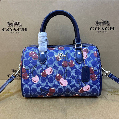 COACH 
HIGH QUALITY 
WITH BOX 
120 dhs💓
25cm

Zain39
♥️♥️♥️