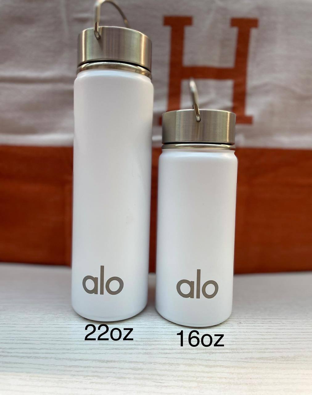 ALO WATER BOTTLE
60 dhs🇦🇪🇦🇪

Zain88
♥️♥️♥️