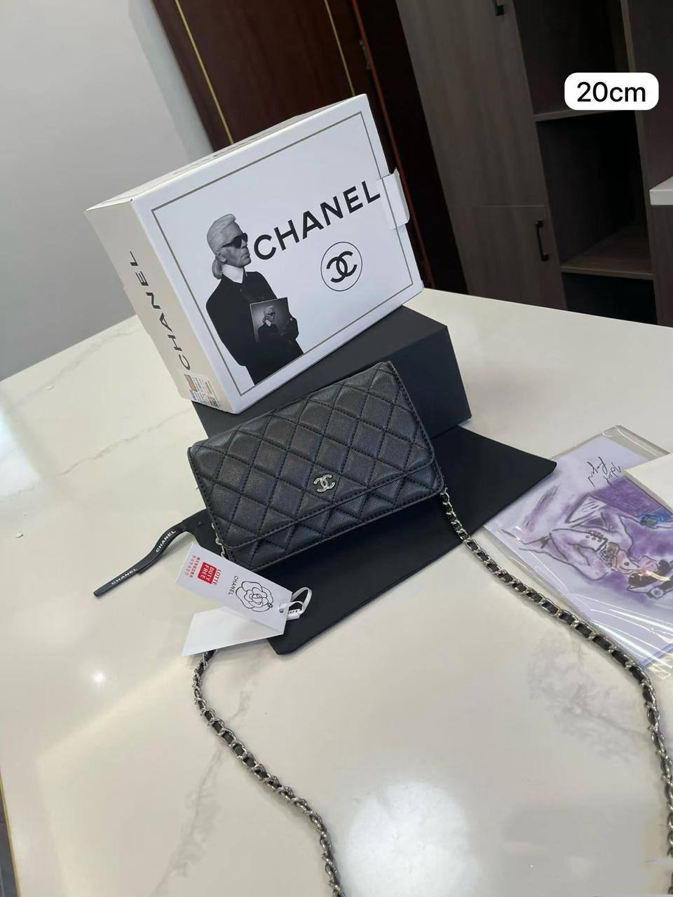 💗  Chanel wac

1️⃣ First quality +🎁

Size : 20 * 14 cm
85 dhs🇦🇪🇦🇪

 with box 🎁
Zain115
♥️♥️♥️
