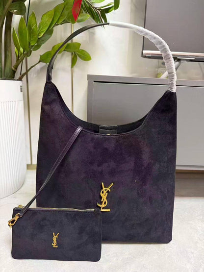 ❤️ Ysl 2 in 1
1️⃣ First quality 
Size : 42 * 39cm
95 dhs🌺

Zain115
♥️♥️♥️