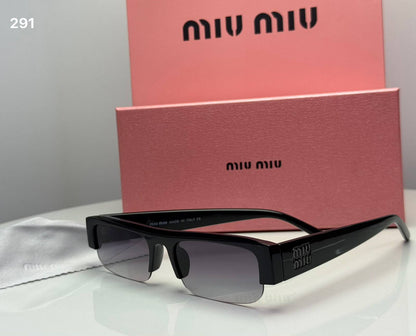 Miu Miu
Good quality 

65 dhs🇦🇪🇦🇪

Zain182
♥️♥️♥️