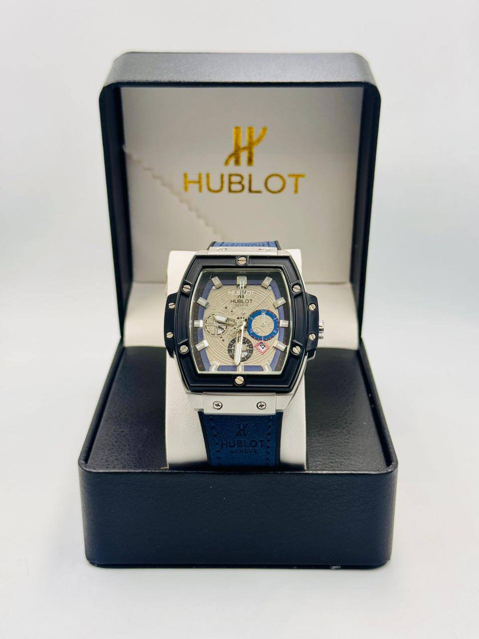 Hublot Men 
60 dhs✅

Zain08
♥️♥️♥️