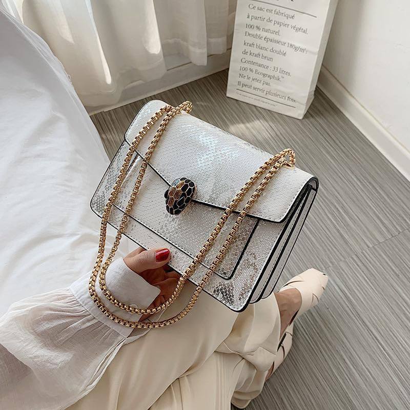 Bvlgari
70 dhs💓

Zain219
❤️❤️❤️