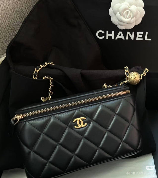 Chanel
Master 
240 dhs❤️

Zain10
♥️♥️♥️