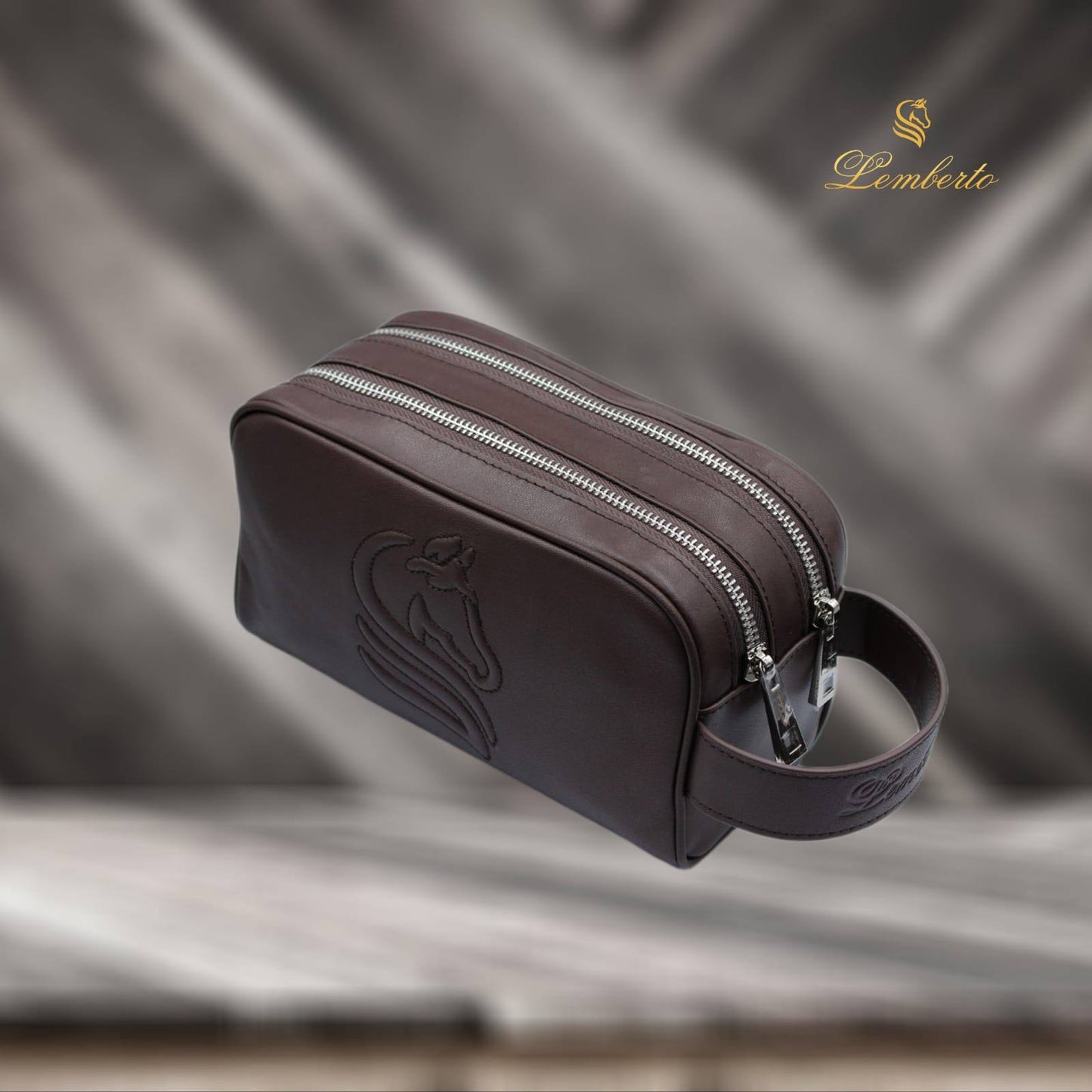 *LEMBERTO TOILETRY POUCH FOR MEN FULL LEATHER*

230 dhs🗽

*WITH BOX AND BAG*
🎁🎁🎁

Zain58
♥️♥️♥️