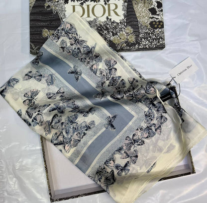 Silk scarf 🧣 
40 dhs✅

With box🎁
55 dhs✅

Zain93
♥️♥️♥️