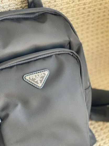 PRADA

Unisex Cross Bag

Master Quality

470 dhs🇦🇪

Zain179
♥️♥️♥️