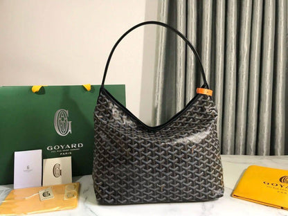 Goyard
33*26*14cm
110 dhs✅

Zain17
♥️♥️♥️