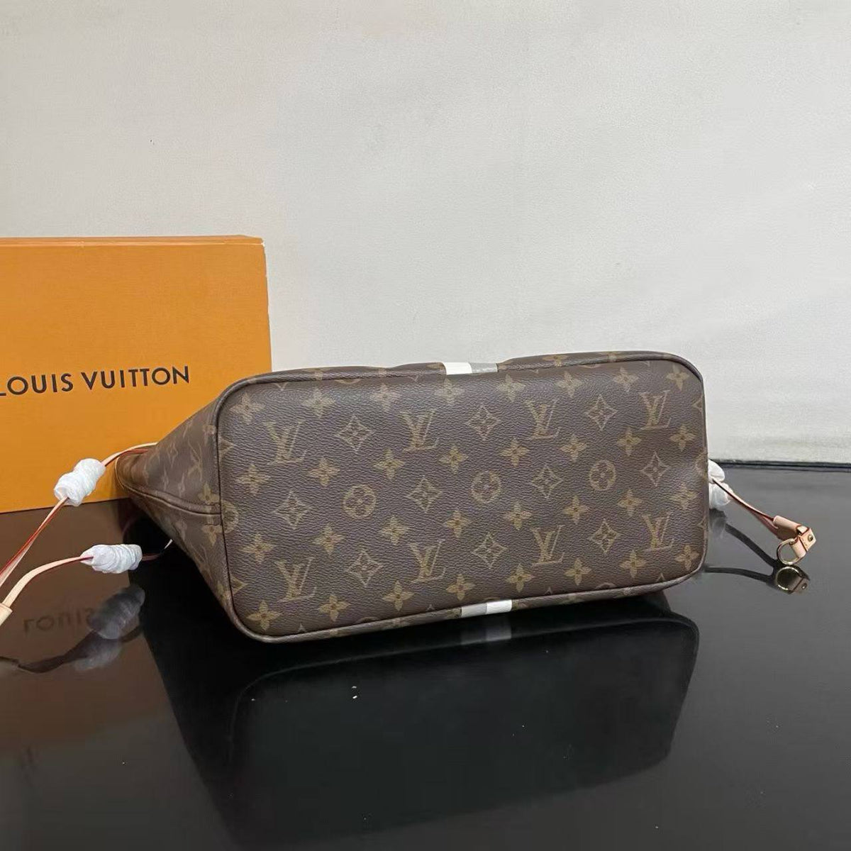 Lv Neverfull MM Mon Monogram✅
Size 28 cm

For Price 👇 WhatsApp✅
0568585901 
0507557372
0552275751 Owner Zain 👌

Zain274
♥️♥️♥️
