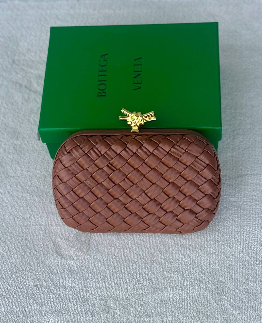 BOTTEGA
110 dhs🪙

With box
🎁🎁🎁

Zain90
